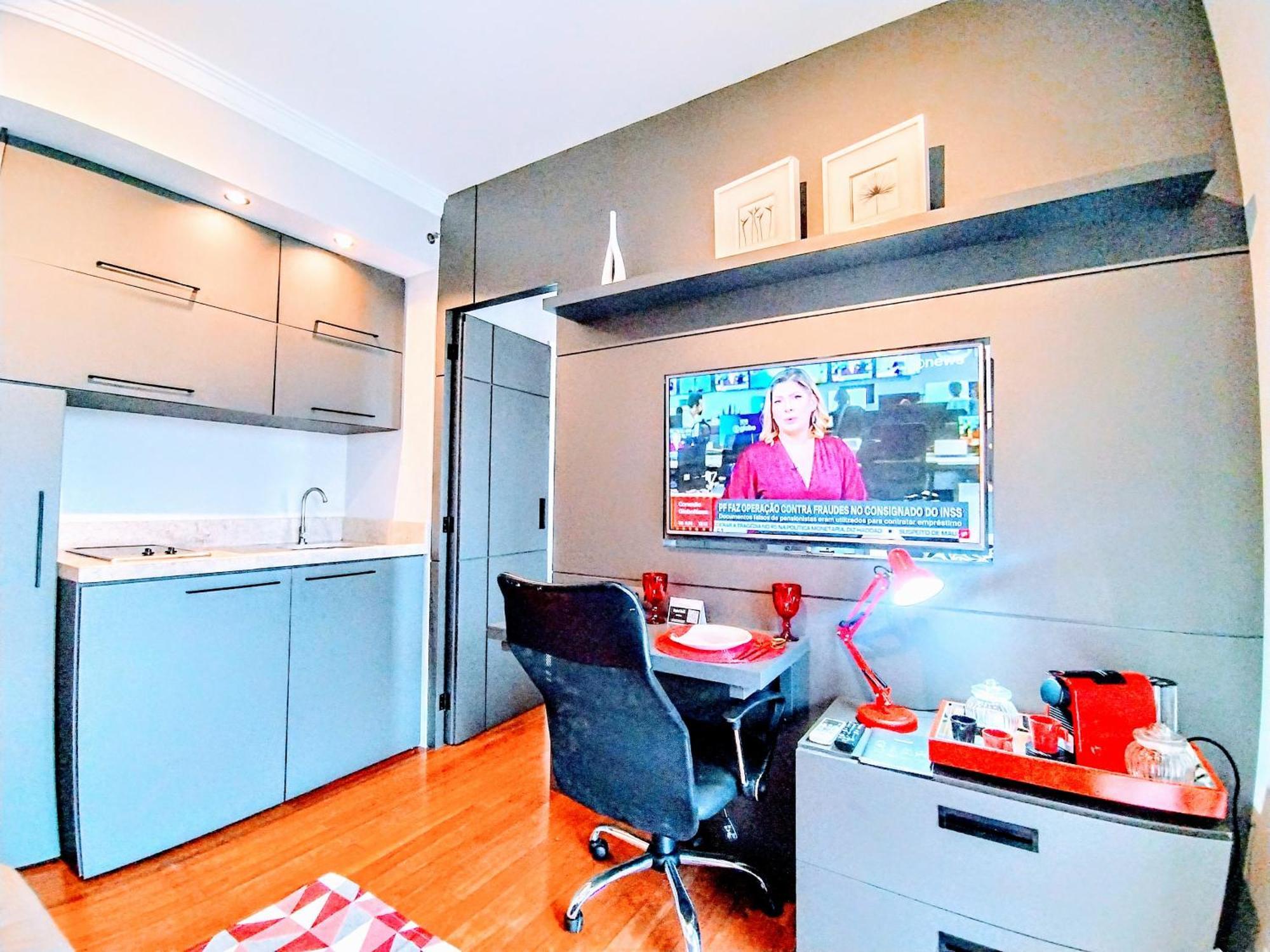Hotel Luxxor Premiere Faria Lima - On The Sky Line - King Duplex Studio Veranda - Executive Class - Red Velvet Edition 5*