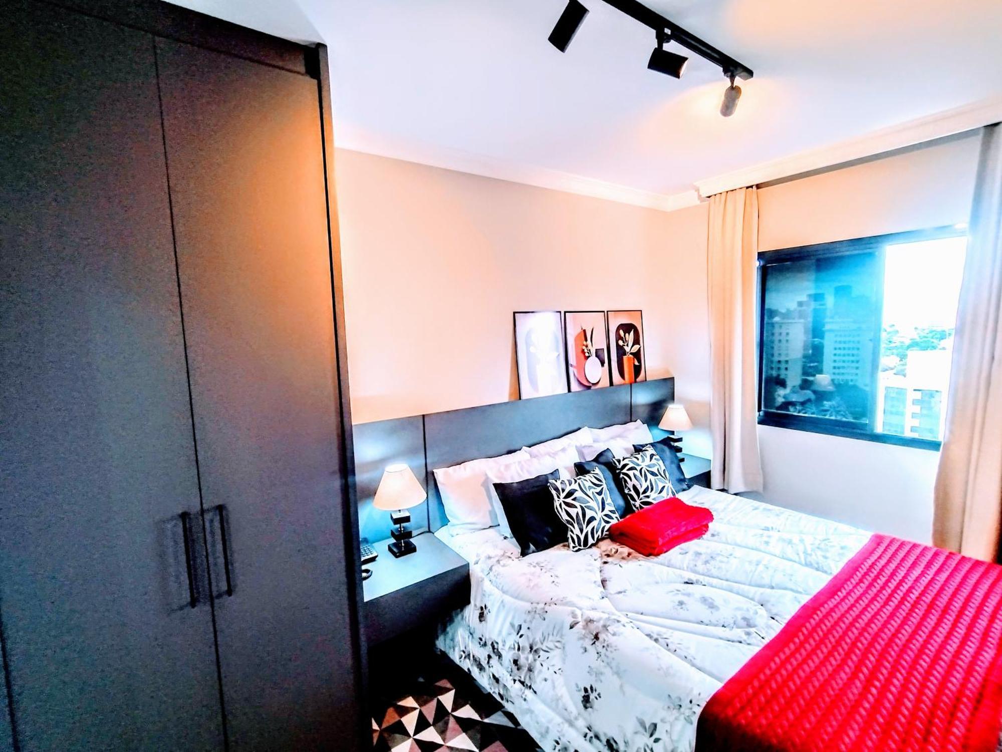 Luxxor Premiere Faria Lima - On The Sky Line - King Duplex Studio Veranda - Executive Class - Red Velvet Edition 5* São Paulo