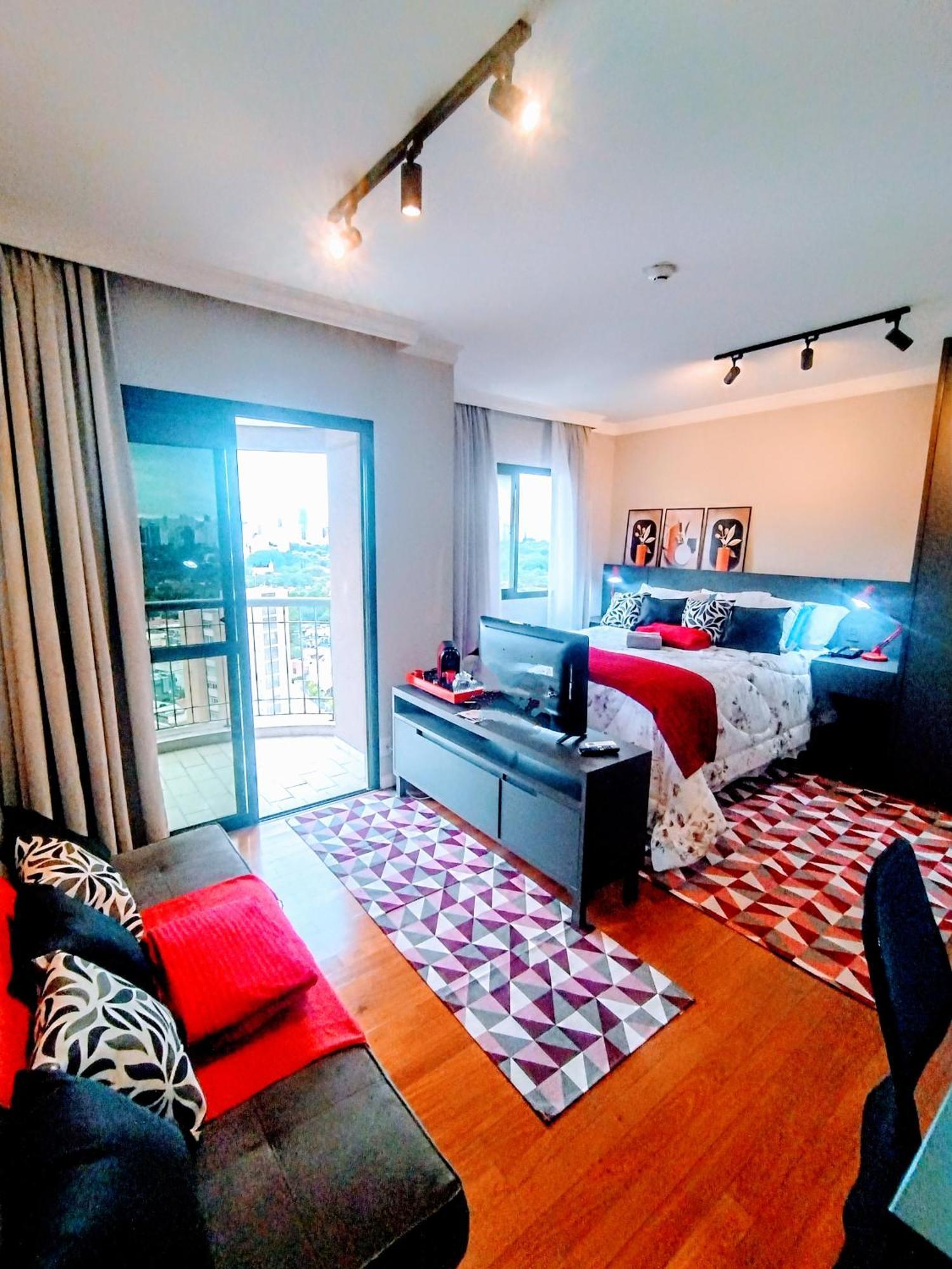 Hotel Luxxor Premiere Faria Lima - On The Sky Line - King Duplex Studio Veranda - Executive Class - Red Velvet Edition 5*