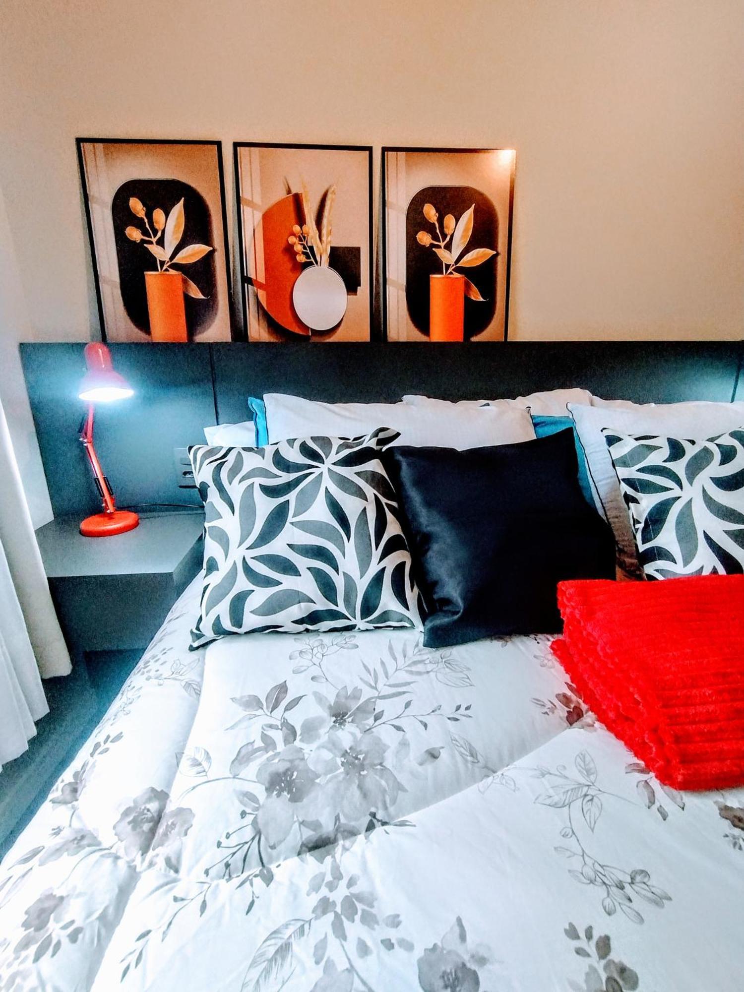 Hotel Luxxor Premiere Faria Lima - On The Sky Line - King Duplex Studio Veranda - Executive Class - Red Velvet Edition